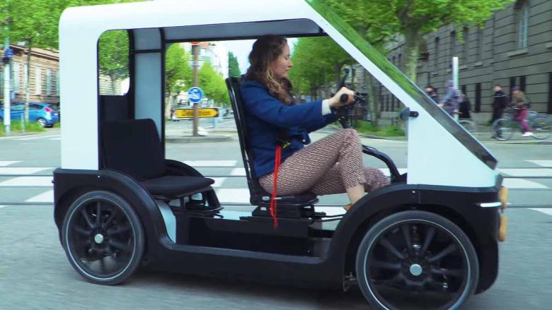 Véhicule léger intermédiaire VELI