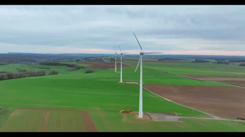 Embedded thumbnail for Exemple d&#039;installation d&#039;un parc éolien